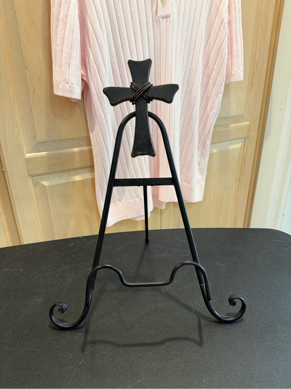 Black Cross Easel Display Stand with Cross